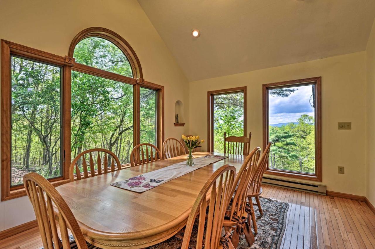 Bedford House On 1 Acre With Deck, Views! 贝德福德 外观 照片